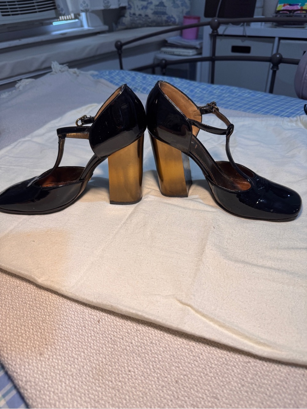 Dolce & Gabbana Black Patent T-Strap Pumps with Gold Block Heels 39.5
